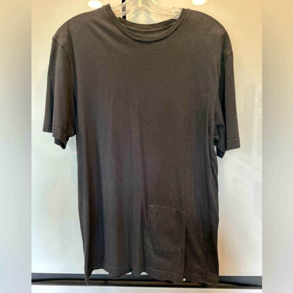 Travis Matthew T-shirt